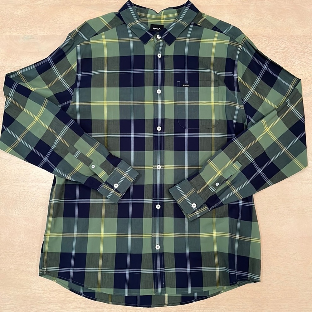 RVCA Shirt MensXL NavyGreenYellow Button Up RegularFit Long Sleeve Thin Material